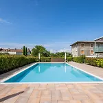Sunbeam Terrace Apartment